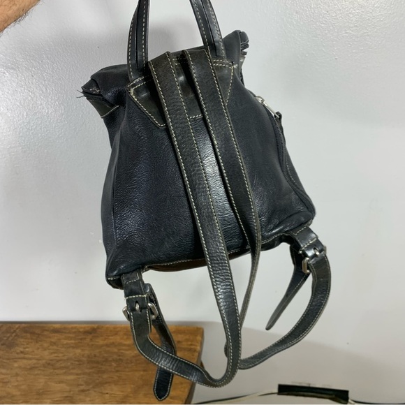 Vintage made in Canada Roots small leather backpack - Picture 3 of 10